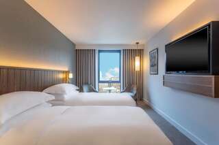 Отель Hyatt Centric The Liberties Dublin Дублин Семейный номер-1